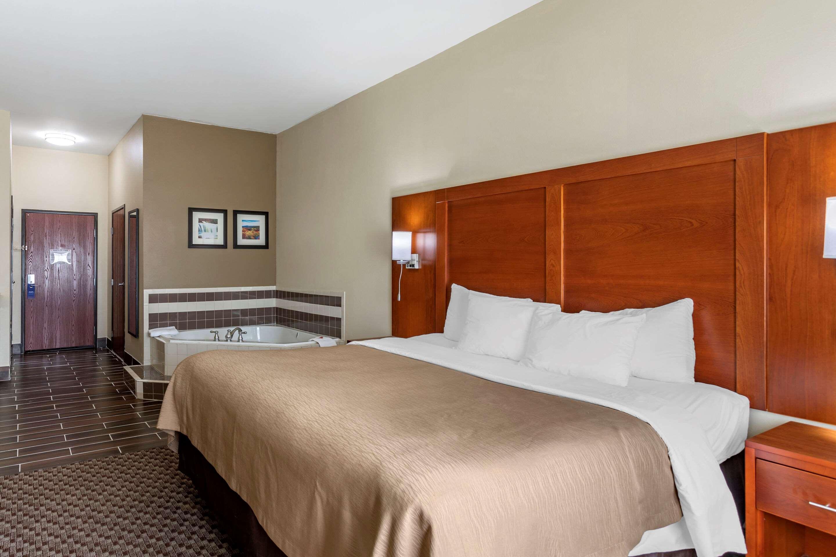 Comfort Inn & Suites Carbondale University Area Εξωτερικό φωτογραφία